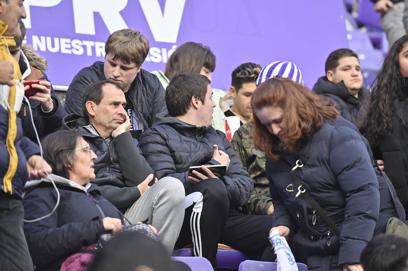 Búscate en las gradas del estadio José Zorrilla (1/4)