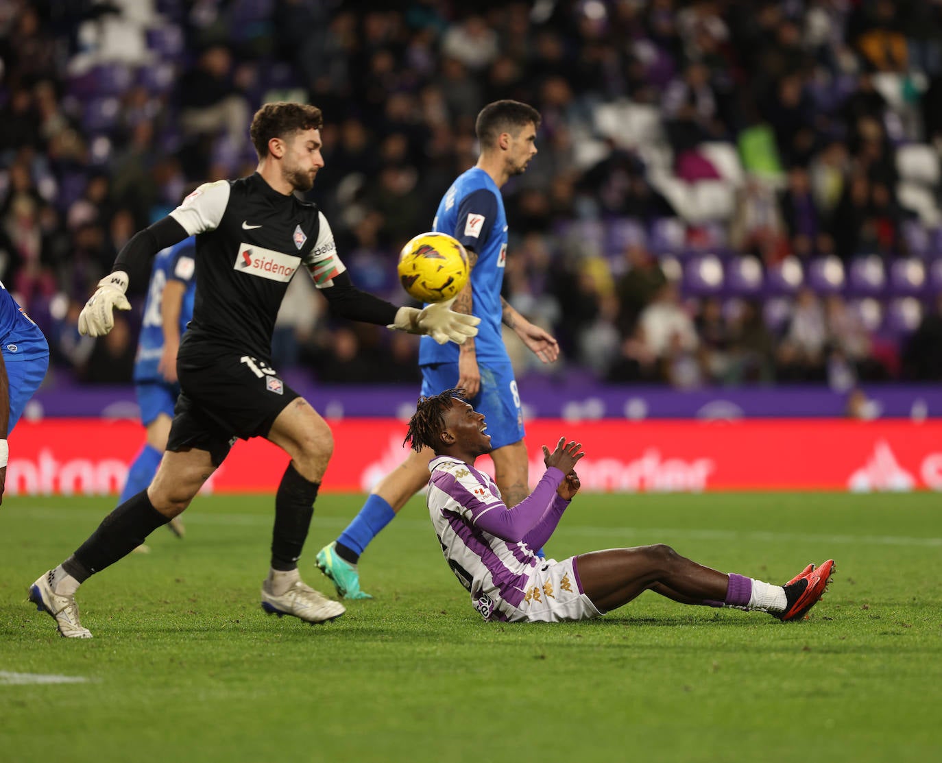 En imágenes, el partido del Real Valladolid frente al SD Amorebieta