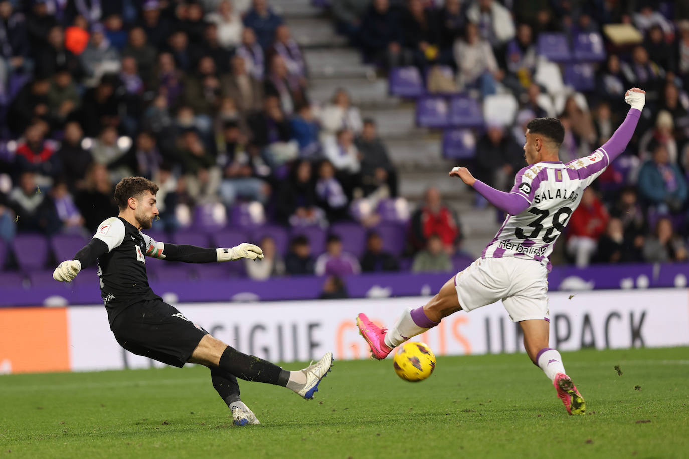 En imágenes, el partido del Real Valladolid frente al SD Amorebieta