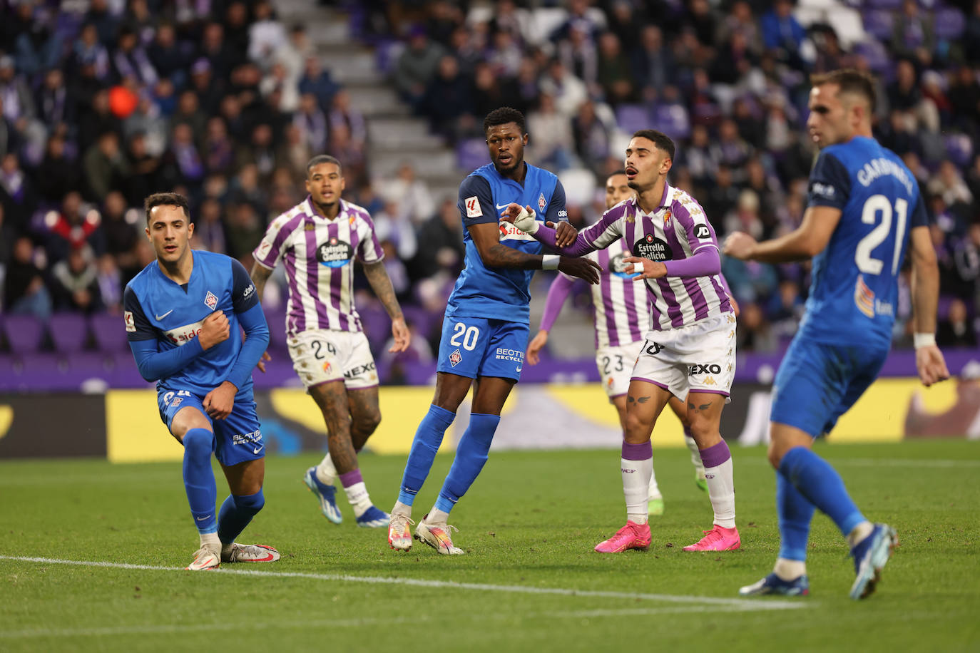 Partidos de real valladolid contra sociedad deportiva amorebieta