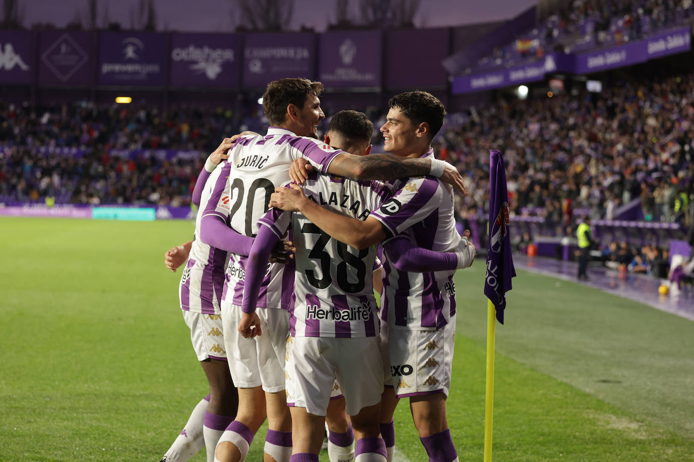 En imágenes, el partido del Real Valladolid frente al SD Amorebieta