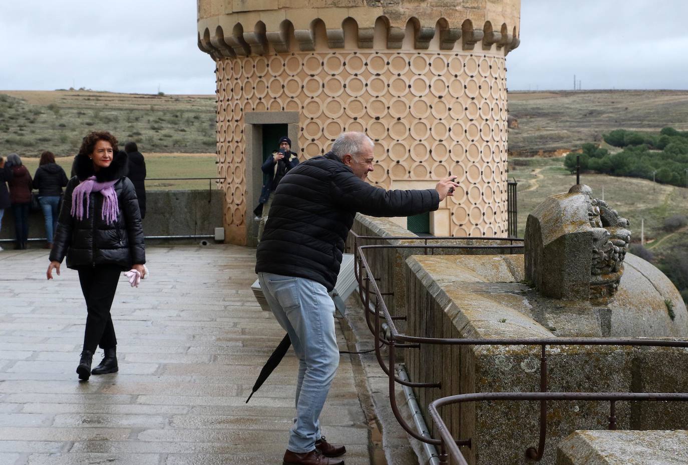 Segovia, repleta de turistas durante el puente