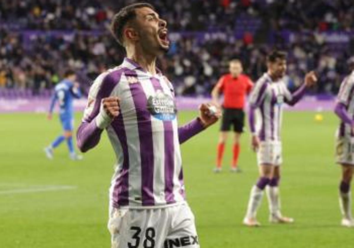 Salazar celebra el gol que marcó ante el Amorebieta y que dio el triunfo al Real Valladolid el pasado sábado.