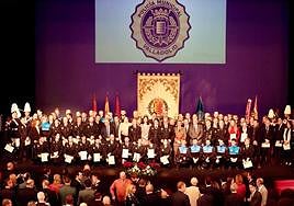 Foto de familia de los premiados por el Día de la Policía Municipal de Valladolid.
