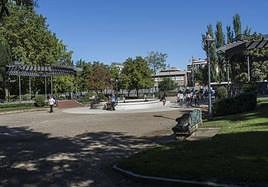 Plaza de Poniente de Valladolid, donde fue localizado el joven.