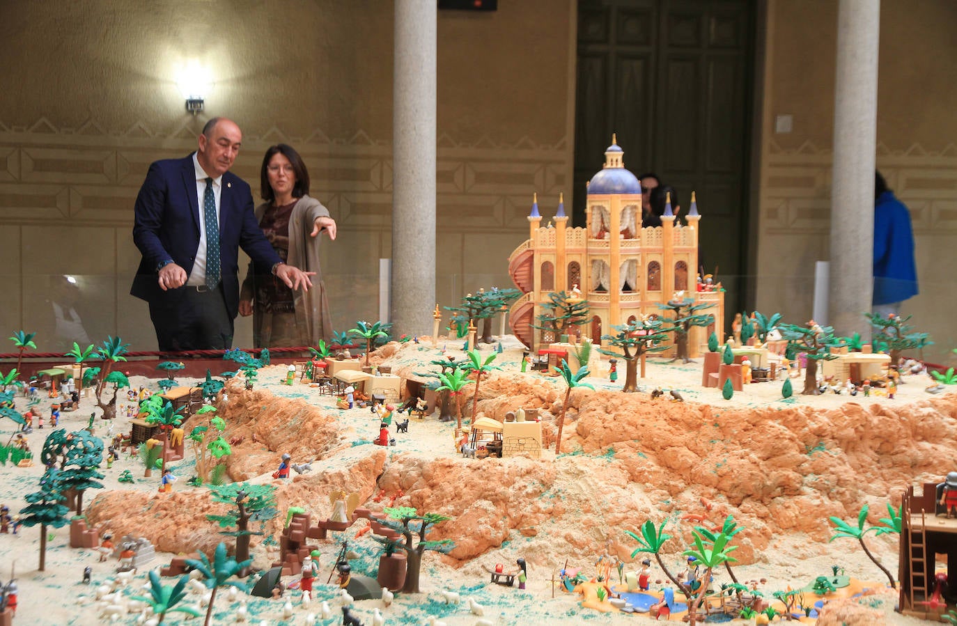 El belén hecho con más de 7.000 playmobil, en imágenes