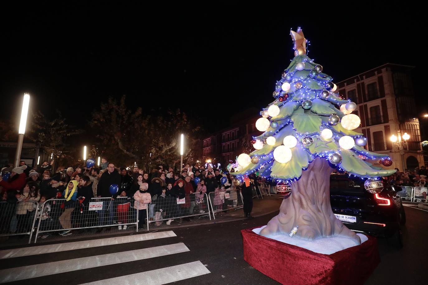 La cabalgata de Papá Noel, en imágenes (3/3)