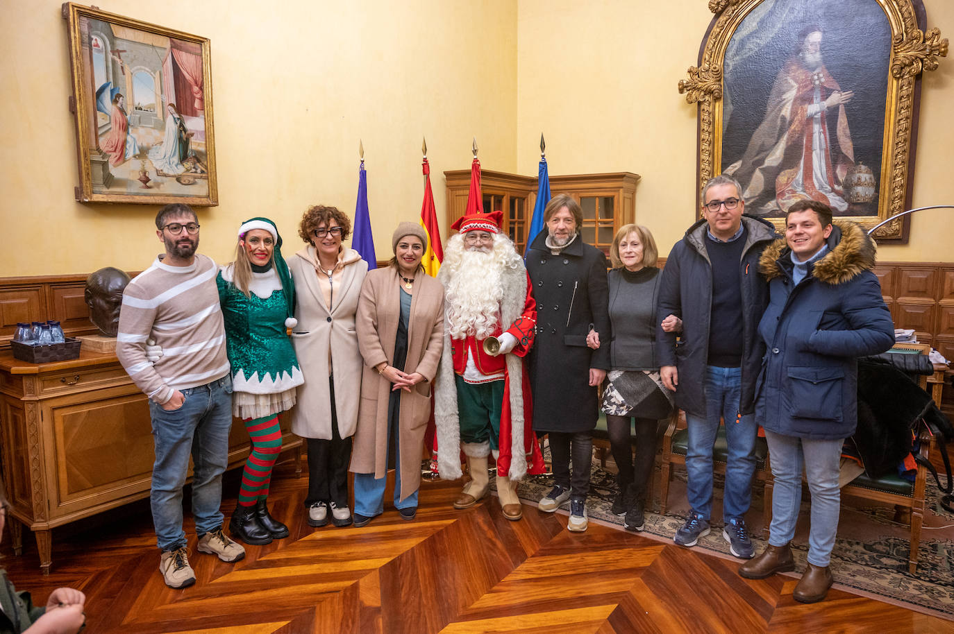 Papá Noel llena las calles de Palencia