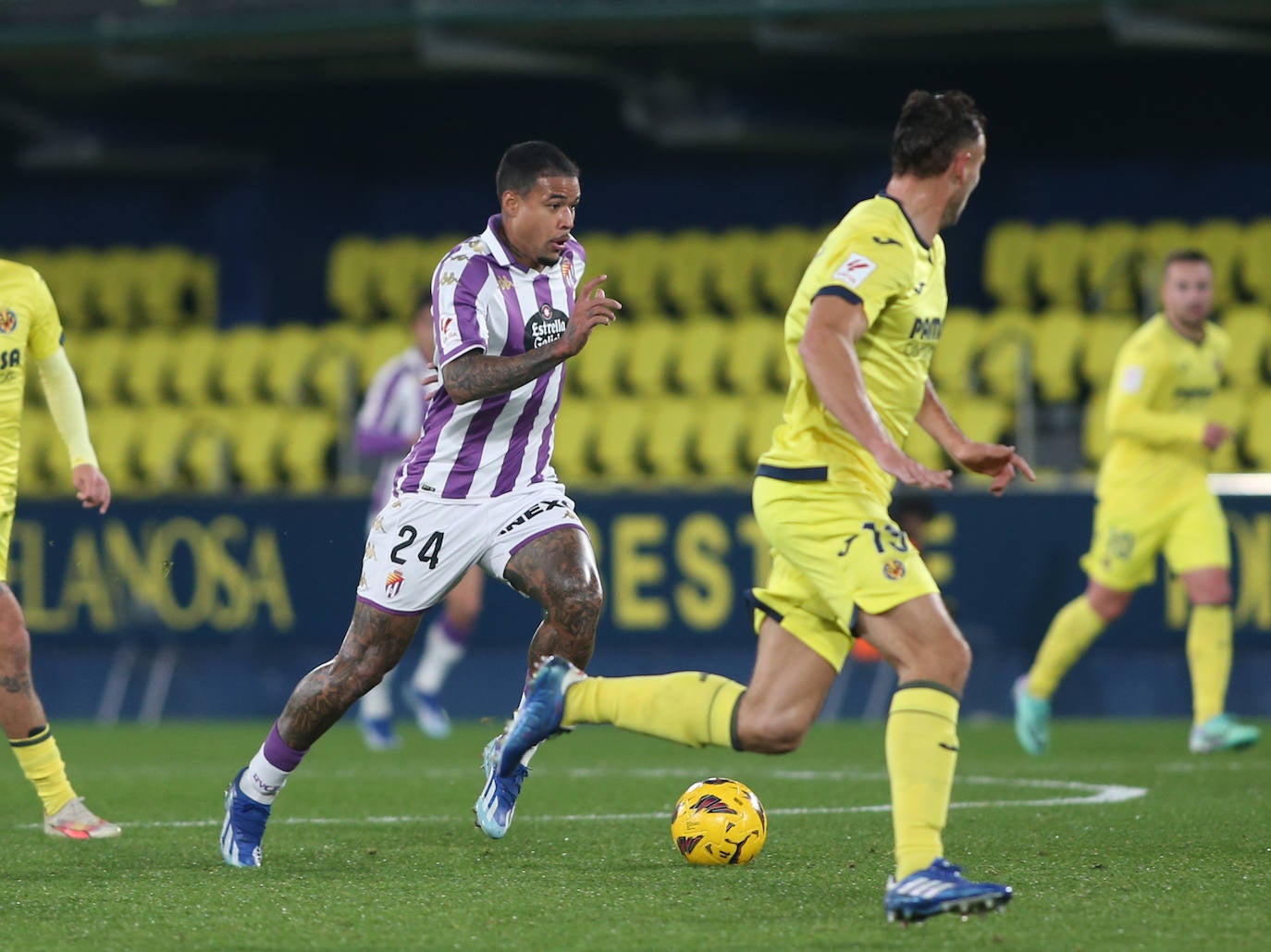 Las imágenes del partido Villarreal B - Real Valladolid