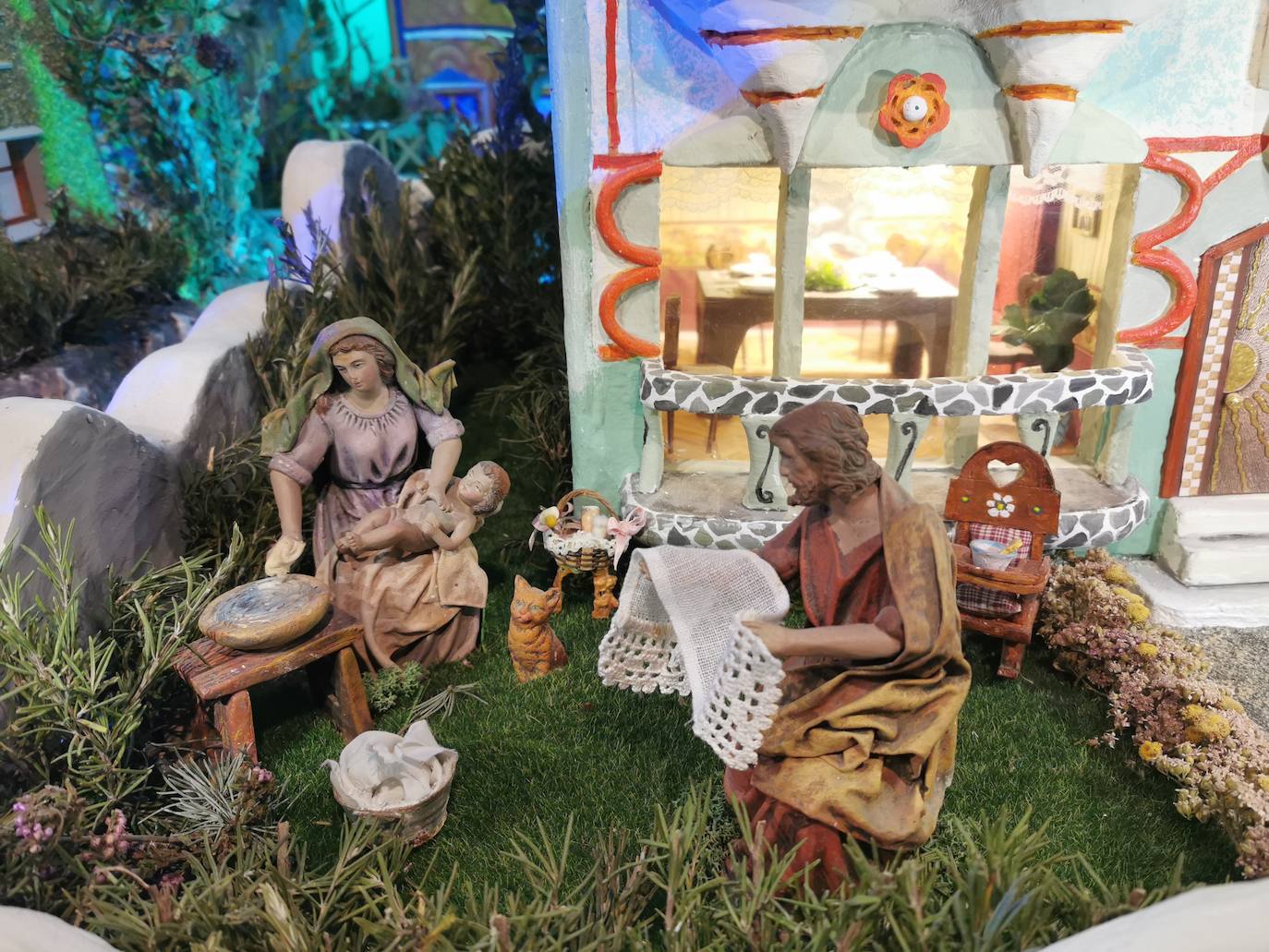 El colegio La Salle se inspira en Gaudí para su belén