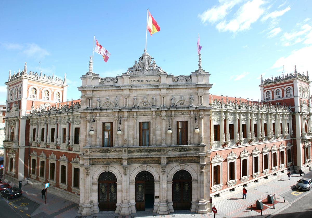 Fachada de la Diputación de Palencia, en una imagen de archivo.