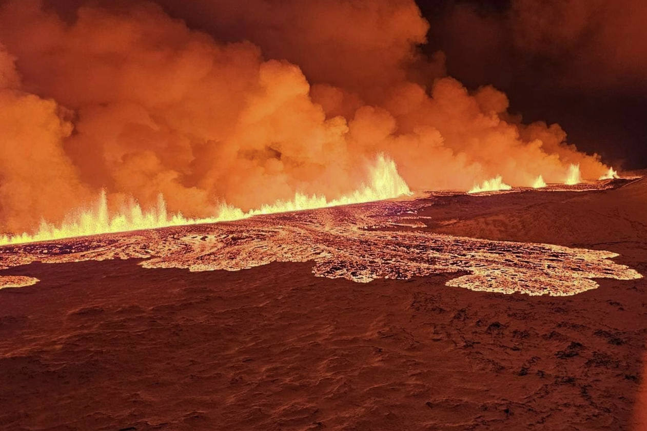 Las imágenes de la erupción del volcán en la ciudad islandesa de Grindavik