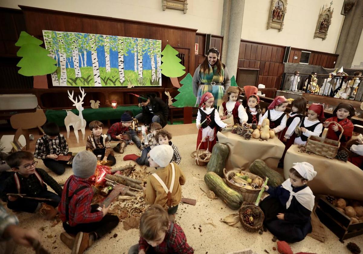 Belén viviente en el Colegio de Nuestra Señora de Lourdes en Valladolid