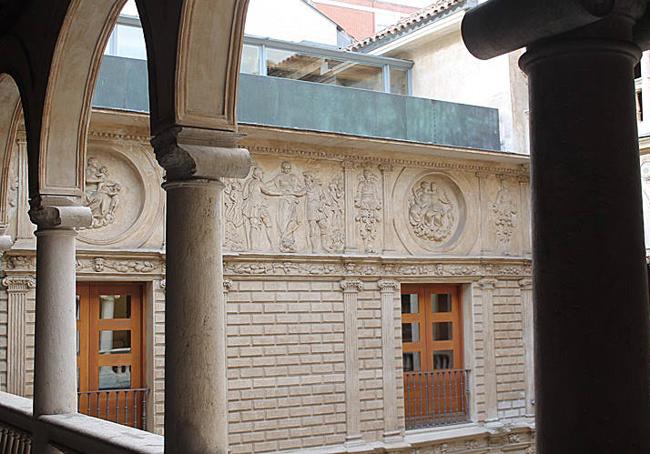 Patio del palacio del Licenciado Butrón.