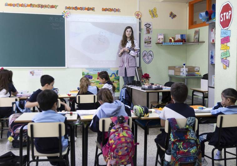 Una clase de matemáticas aplicando el método Singapur, en el colegio Amor de Dios de Valladolid.