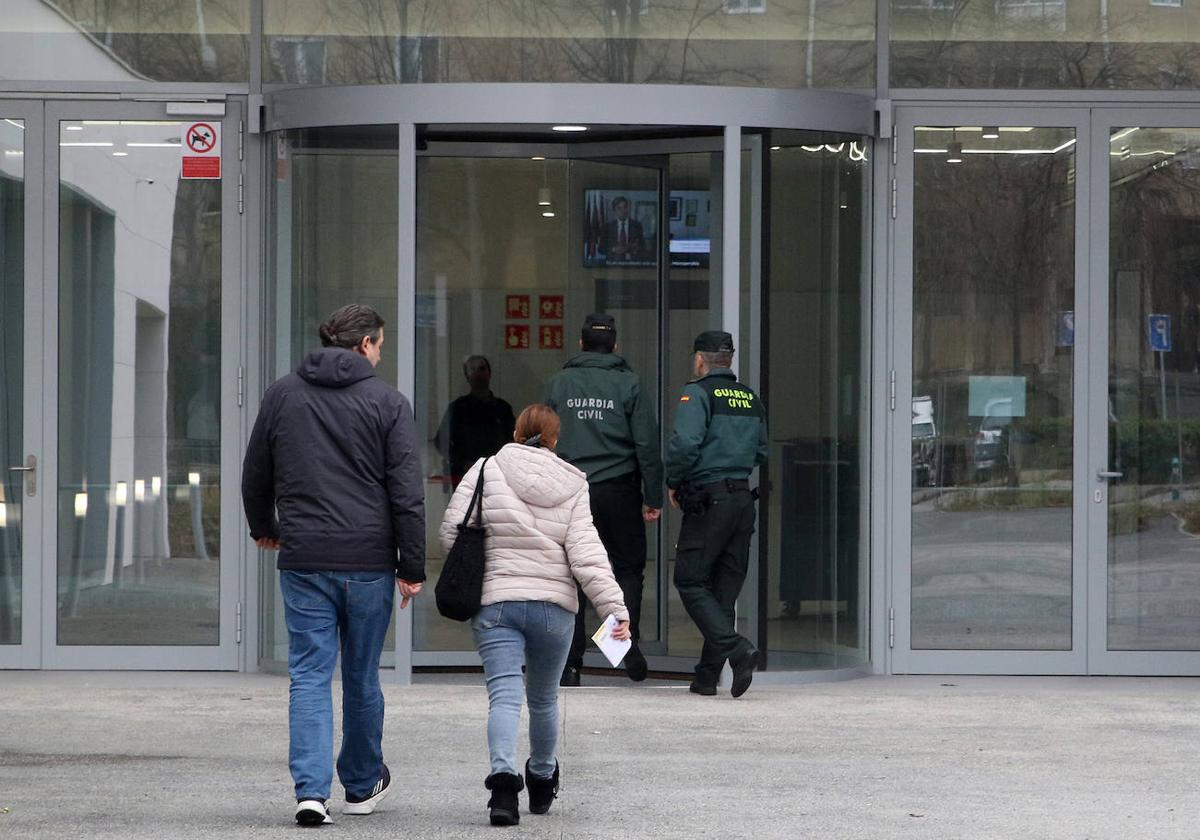 Inicio de la actividad en el nuevo edificio de Justicia