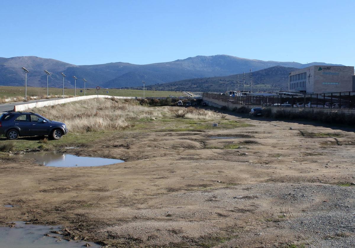 Parcelas próximas a la estación de Alta Velocidad Segovia - Guiomar.