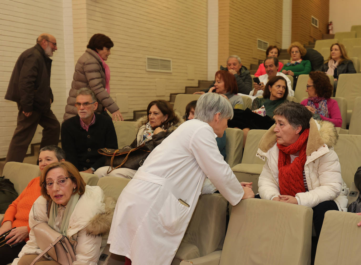 Un homenaje en el Hospital Río Carrión a 55 profesionales