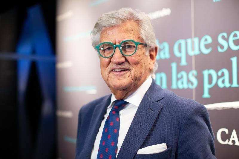 Pepe Domingo Castaño, periodista y locutor de radio conocido principalmente por formar parte del programa deportivo 'Tiempo de juego', murió a los 80 años el 17 de septiembre tras una grave infección del torrente sanguíneo que desencadenó un fallo multiorgánico.