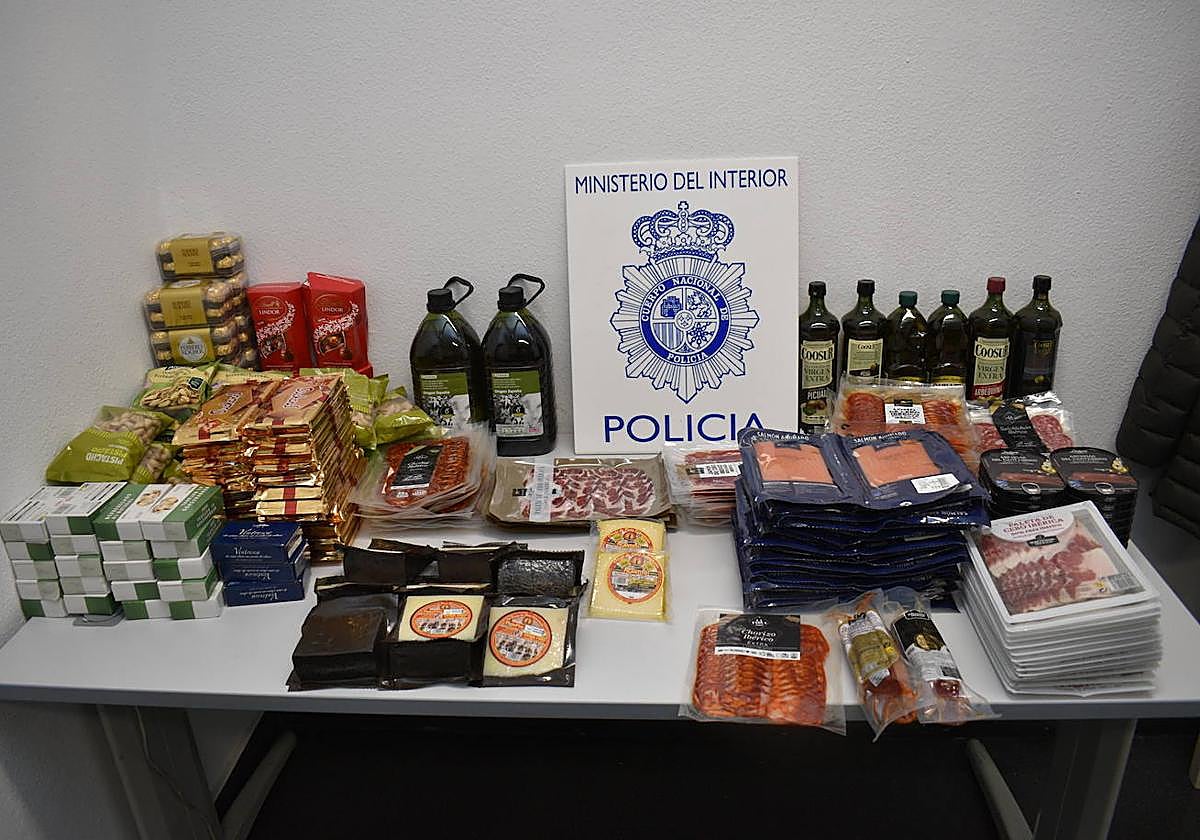Productos hurtados de establecimientos segovianos que han sido incautados por la Policía Nacional.