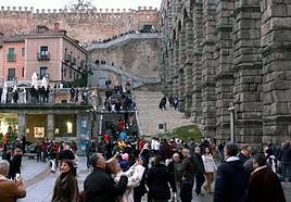 Turistas en Segovia.