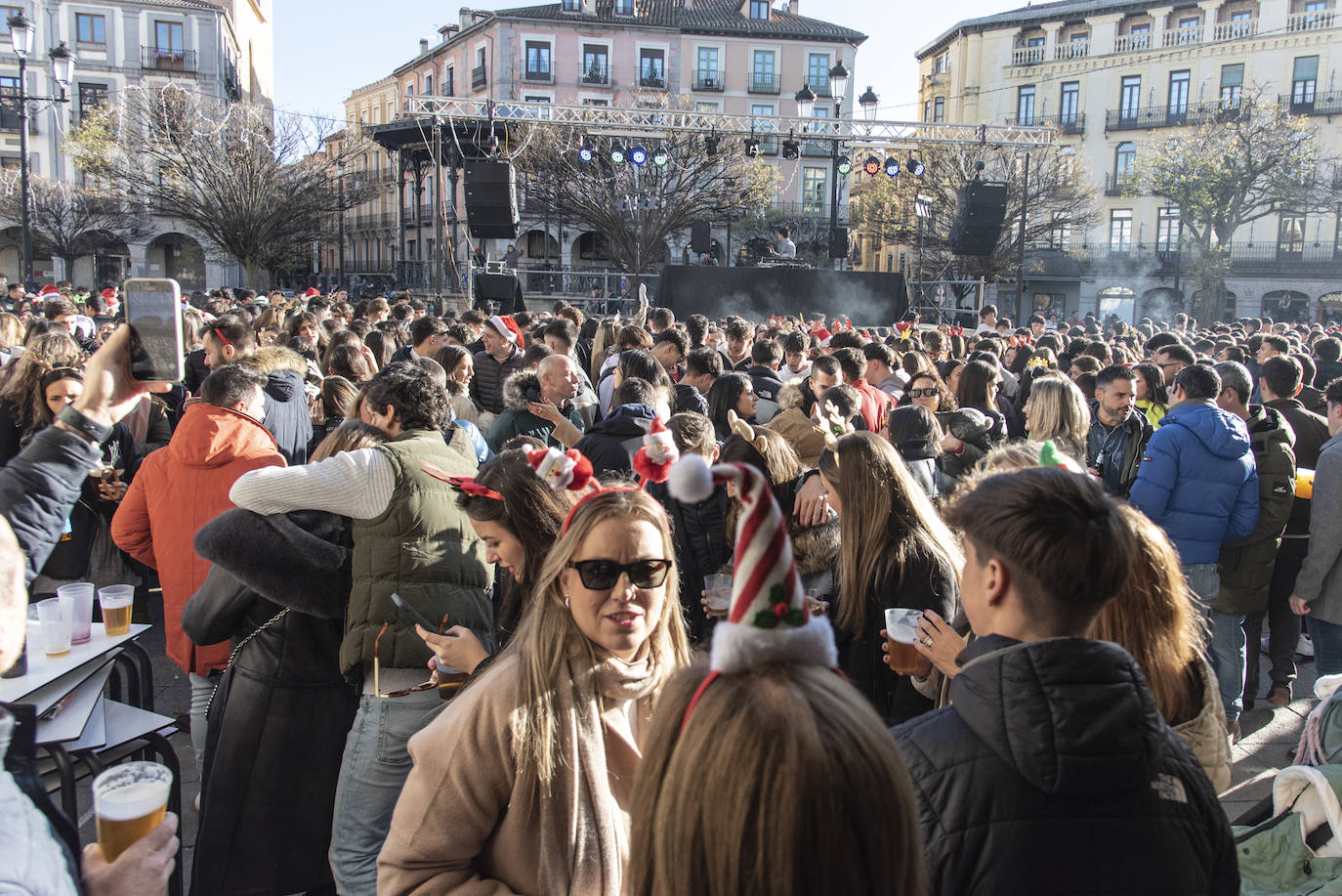 Tardebuena multitudinaria y sin incidentes (1 de 2)