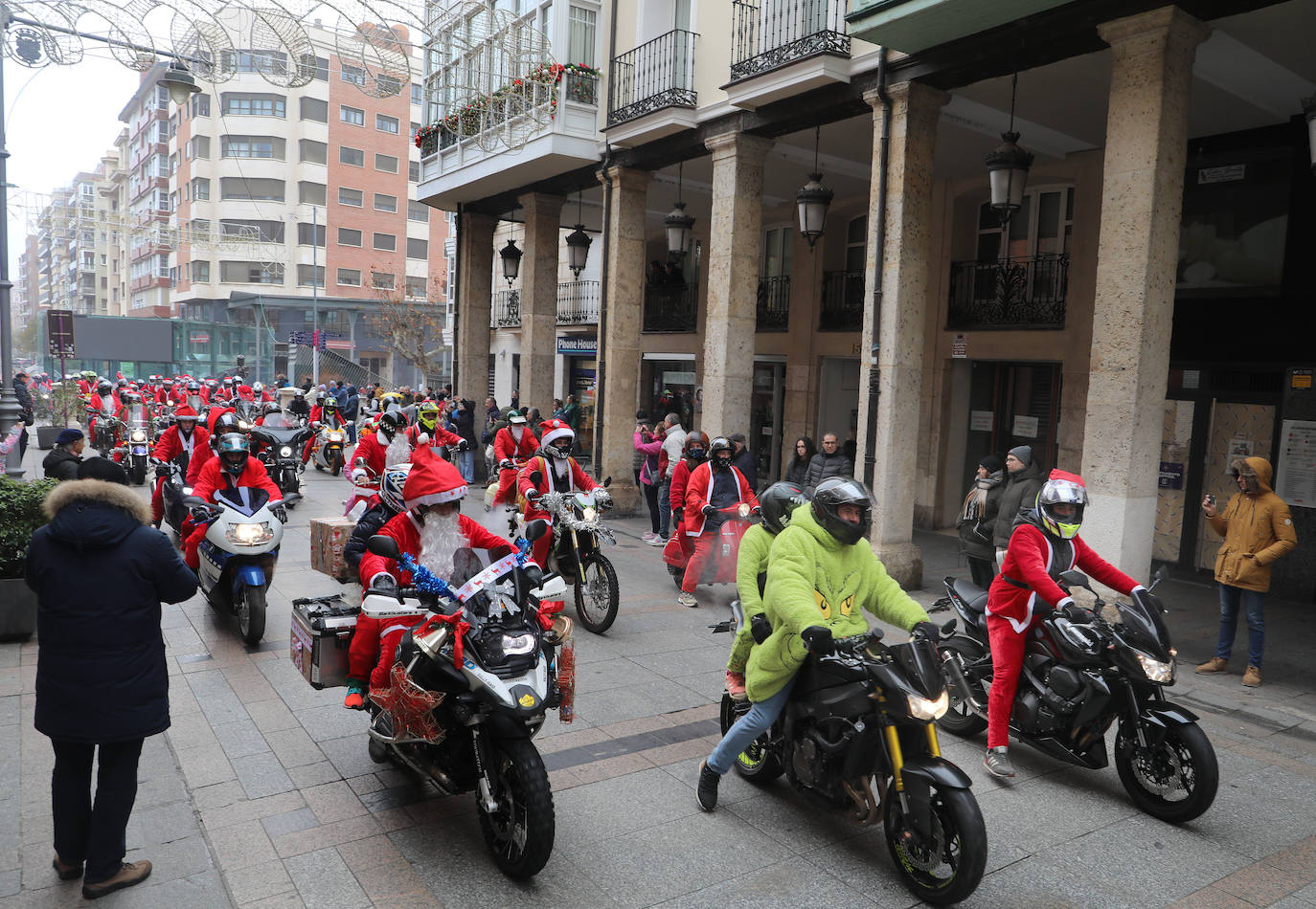 Papanoeles moteros queman rueda en Palencia