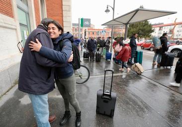 El achuchón más deseado en las estaciones de Valladolid