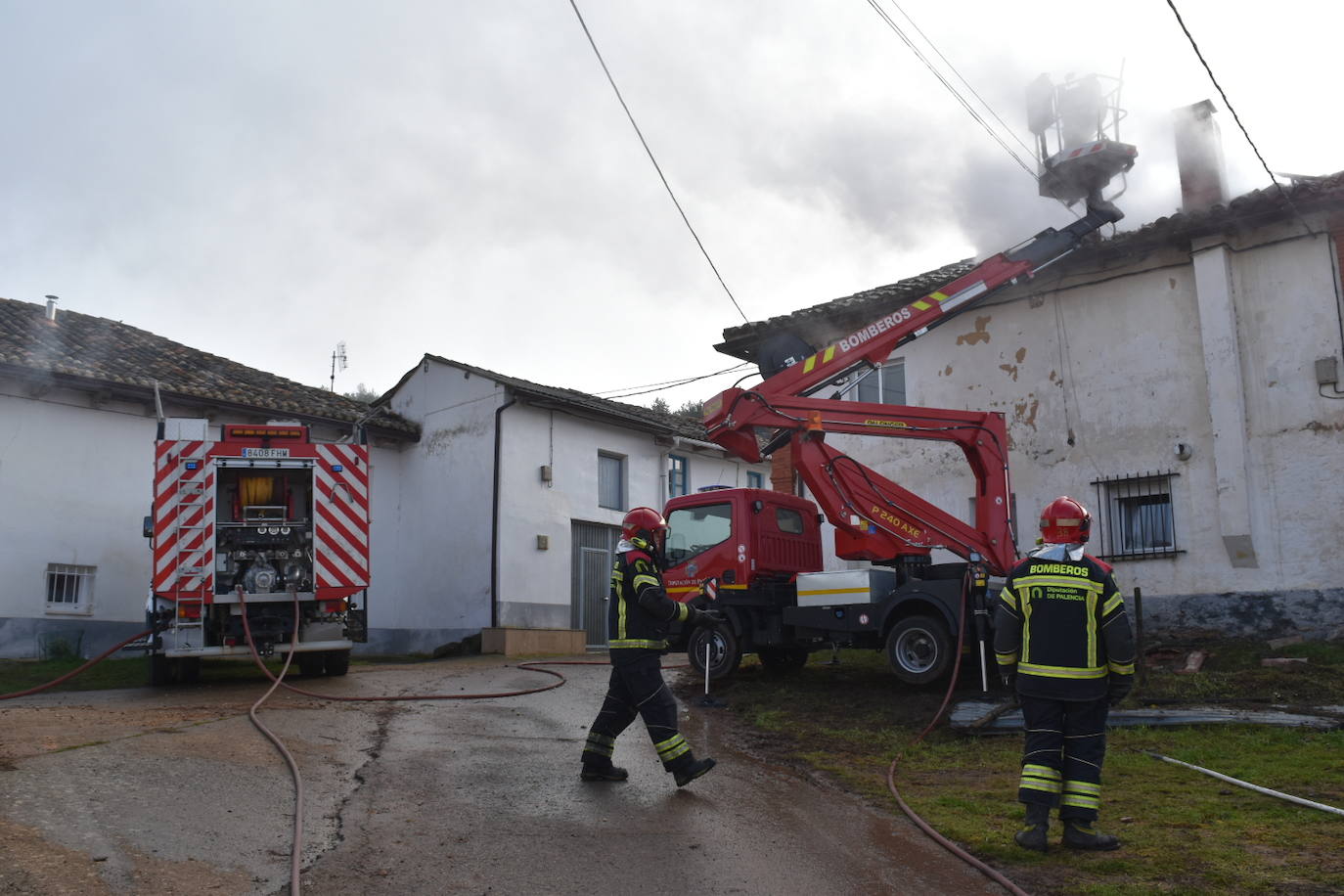 Incendio en una casa en Nogales de Pisuerga