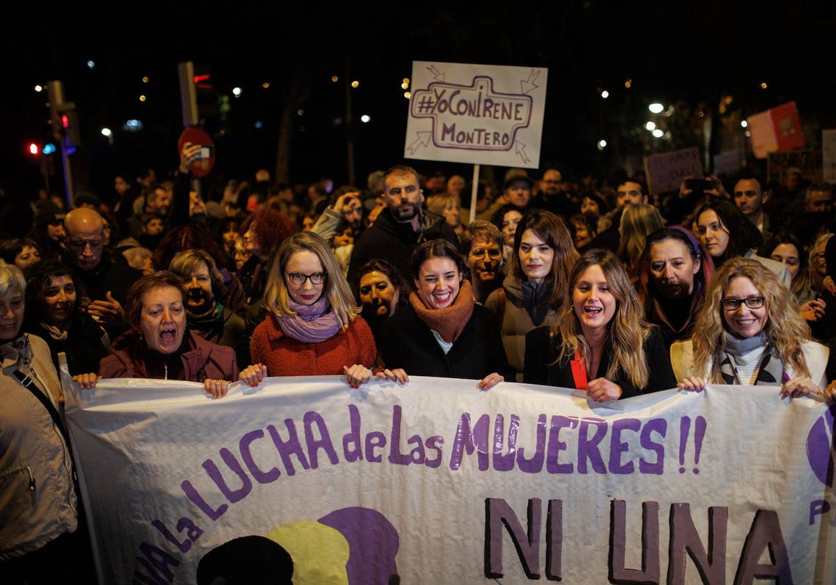 Manifestación de apoyo a la ministra de Igualdad, Irene Montero.