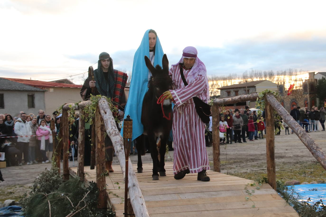 El belén viviente de Zarzuela del Pinar, en imágenes