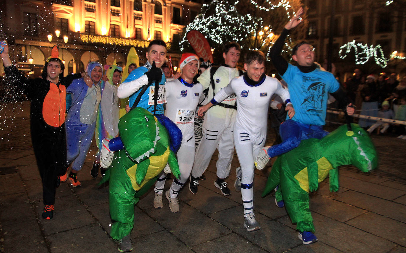 La Carrera de Fin de Año de Segovia, en imágenes