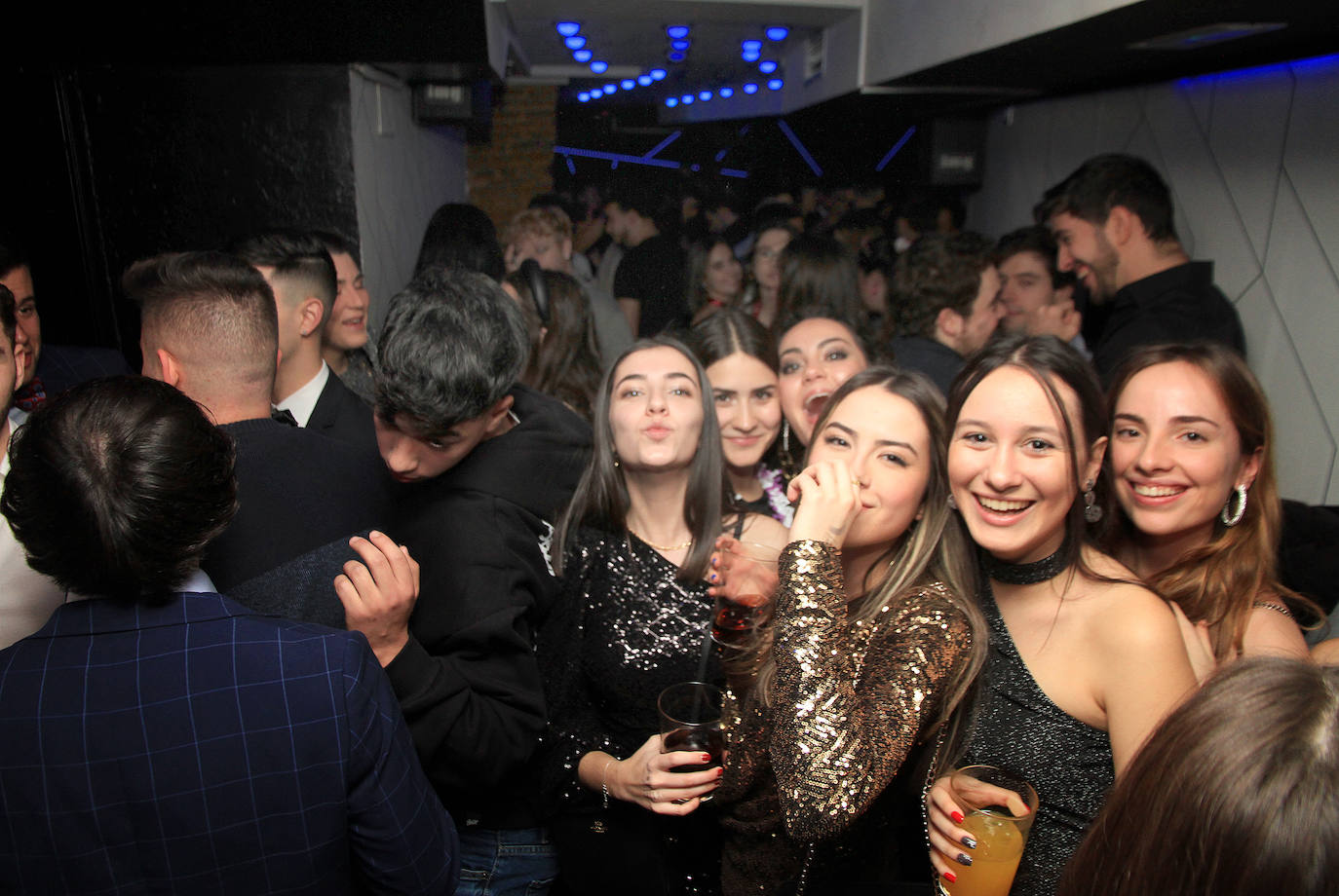 Fotos: La tranquilidad y la fiesta reinan en la Nochevieja segoviana 1 de 2)