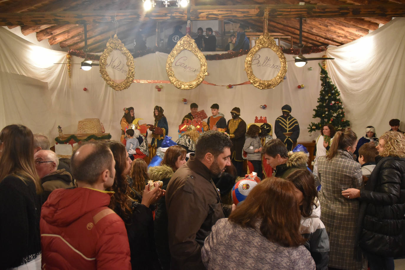 Fotos: Los Reyes Magos recorren la provincia de Segovia