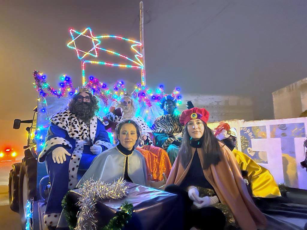 Fotos: Los Reyes Magos llenan de ilusión la provincia de Palencia