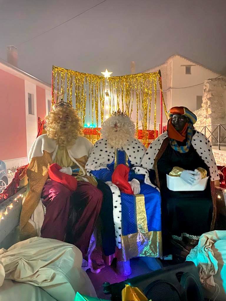 Fotos: Los Reyes Magos llenan de ilusión la provincia de Palencia