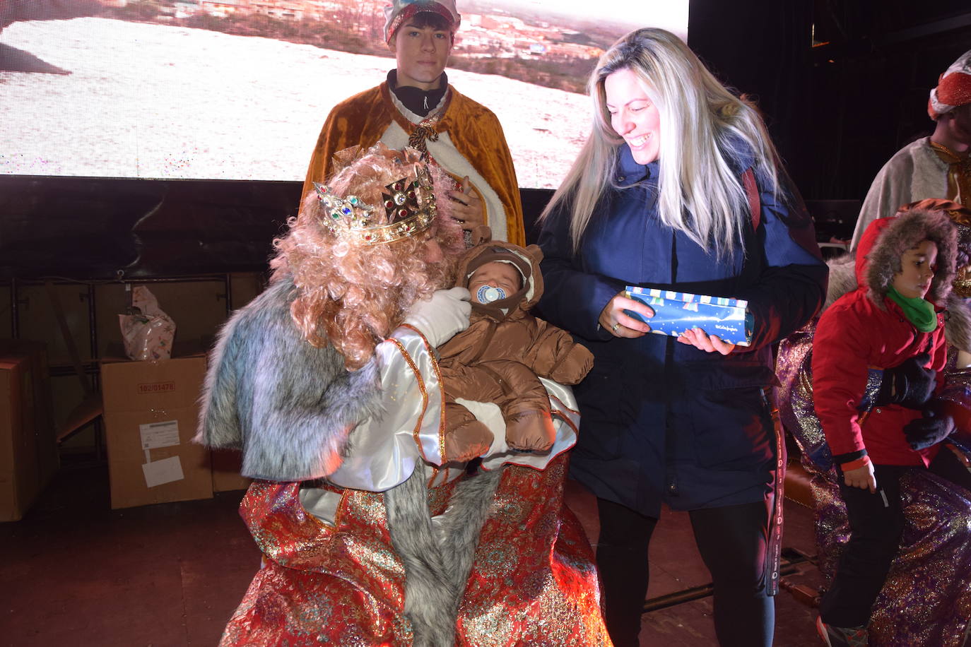 Fotos: Los Reyes Magos llenan de ilusión la provincia de Palencia