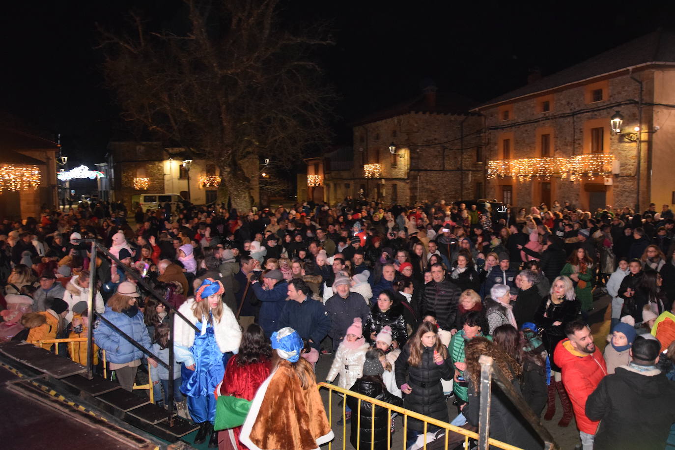 Fotos: Los Reyes Magos llenan de ilusión la provincia de Palencia