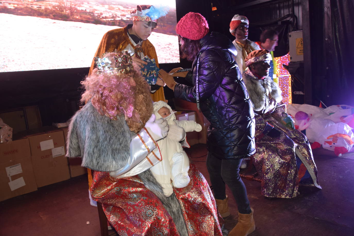 Fotos: Los Reyes Magos llenan de ilusión la provincia de Palencia