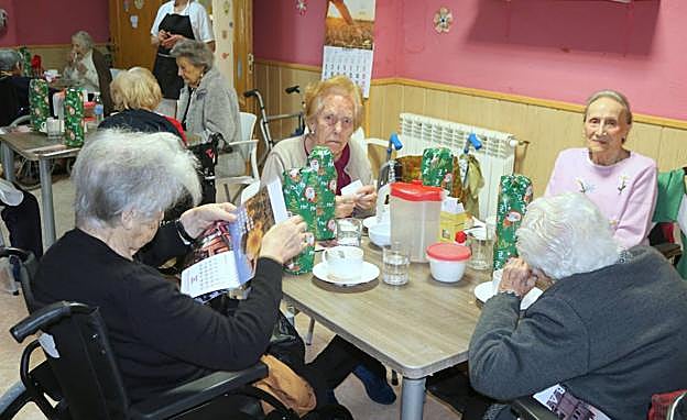 Imagen principal - Palencia: Día de Reyes en Baltanás