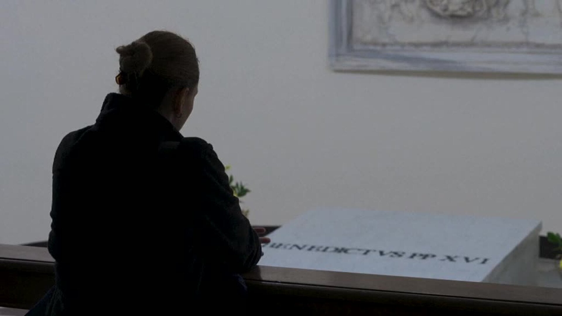 La tumba de Benedicto XVI ya se puede visitar en la cripta vaticana