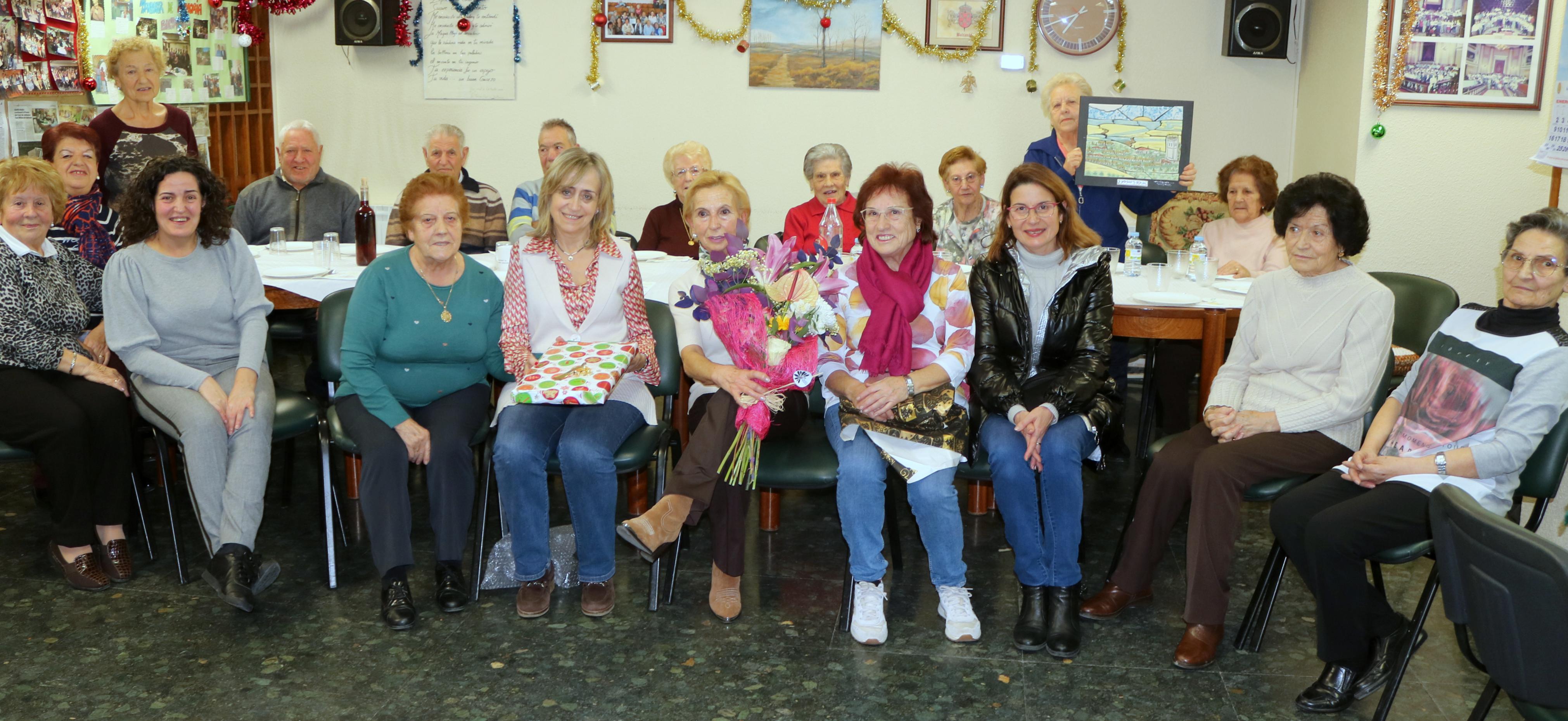 El Club de Jubilados 'San Millán' celebró el tradicional encuentro navideño