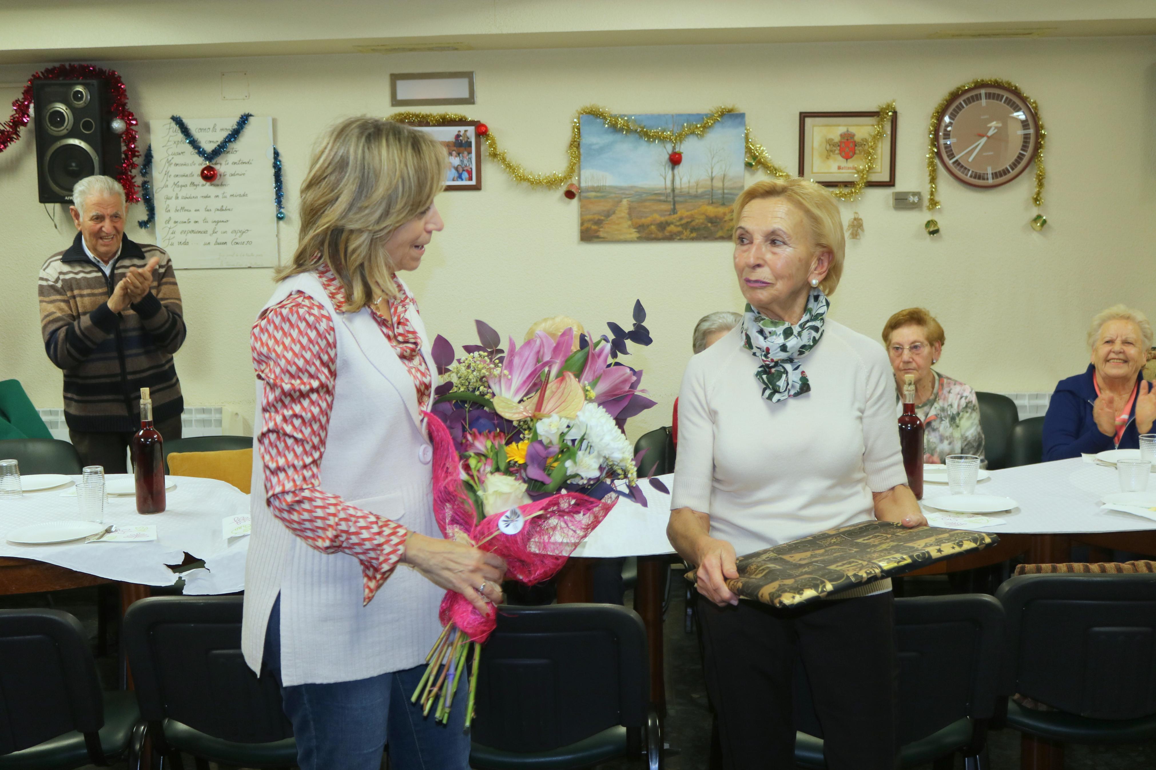 El Club de Jubilados 'San Millán' celebró el tradicional encuentro navideño