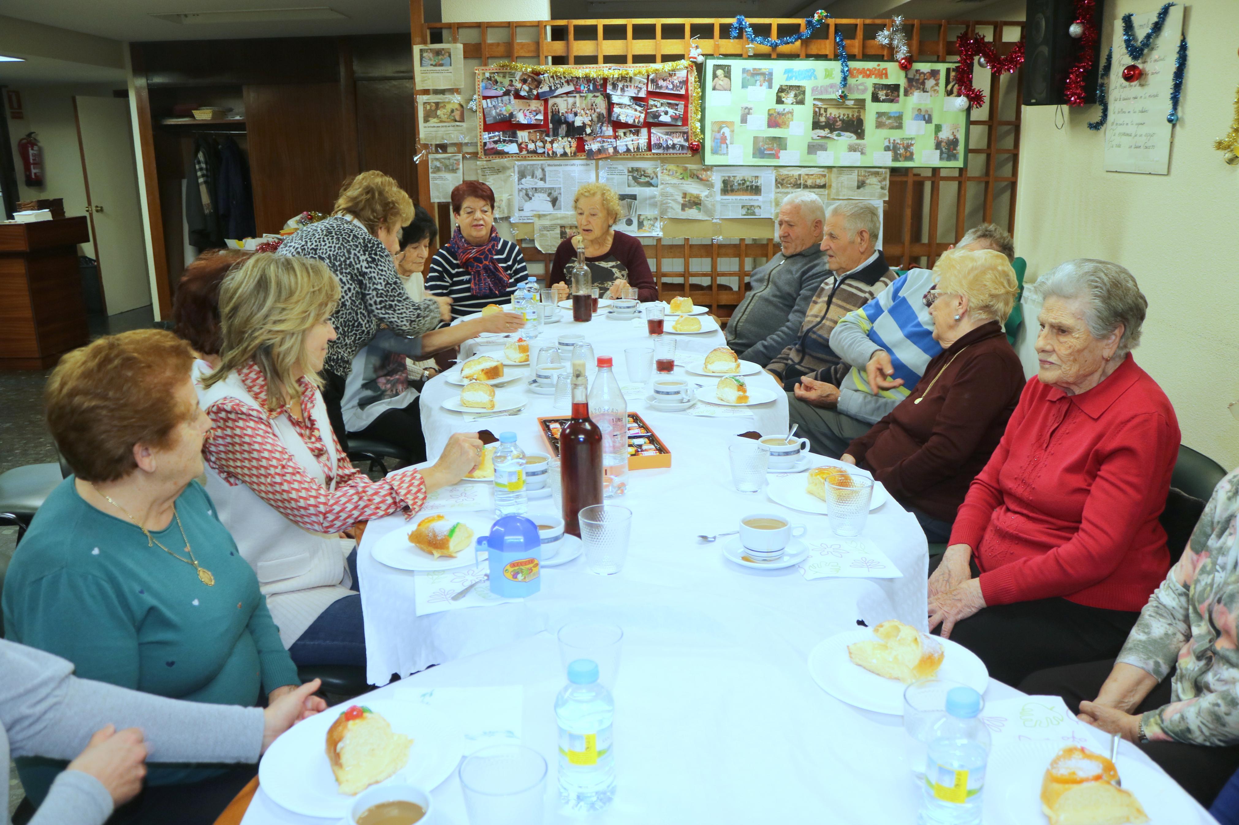 El Club de Jubilados 'San Millán' celebró el tradicional encuentro navideño