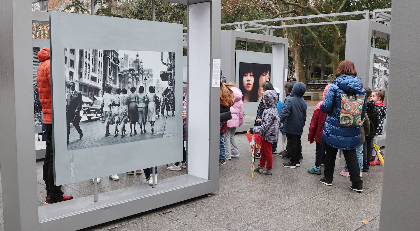 Fotos: 50 fotografías con historia acampan en el Salón en Palencia