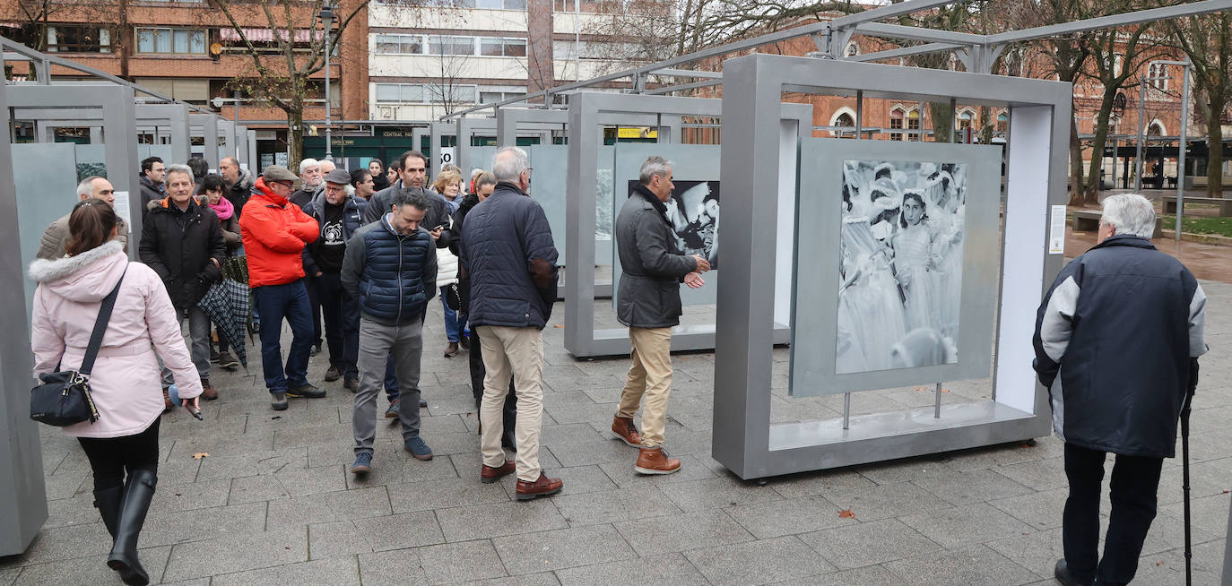 Fotos: 50 fotografías con historia acampan en el Salón en Palencia