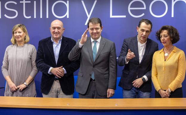 Del Olmo, Mañueco, Íscar y Cantalapiedra arropan a Carnero, en su presentación oficial como candidato del PP a la Alcaldía de Valladolid.