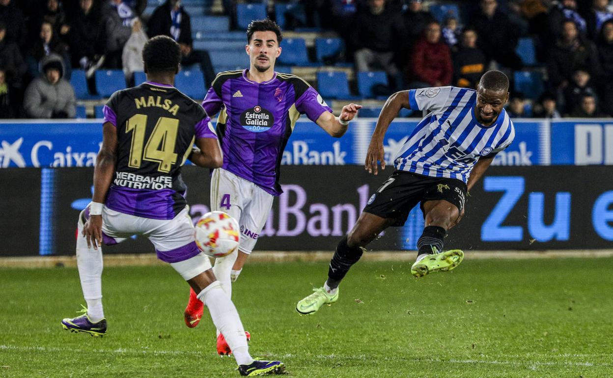 Kike Pérez, durante el partido de Copa frente al Alavés. 