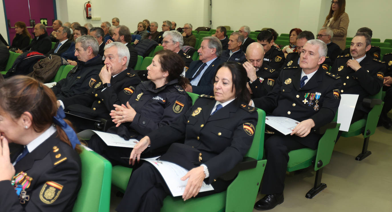 Acto para celebrar los 199 años de historia de la Policía Nacional de Palencia, este viernes.