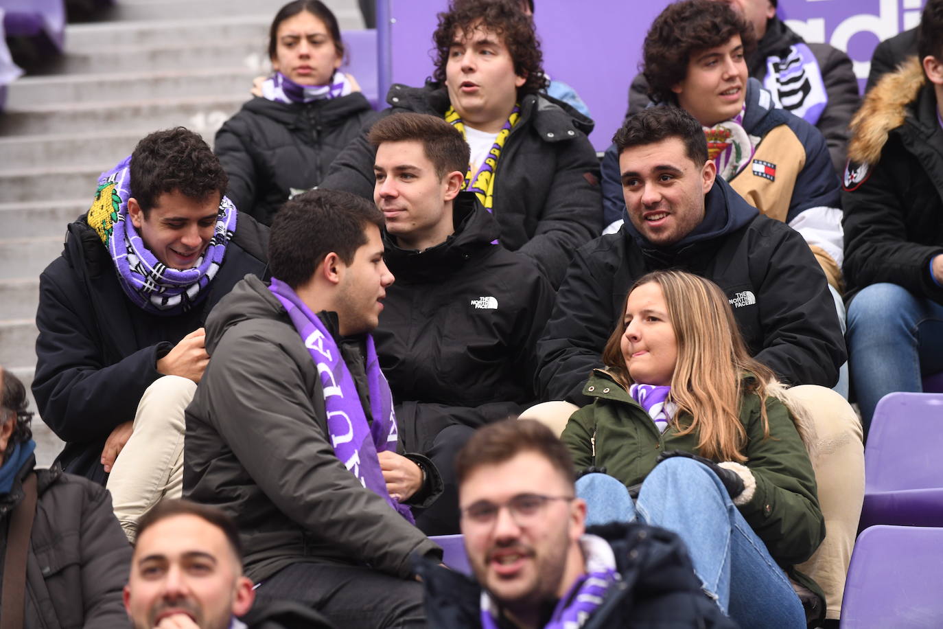 Fotos: Búscate en la grada del Real Valladolid-Rayo Vallecano (4/4)